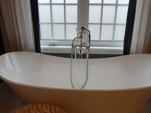 bathtub