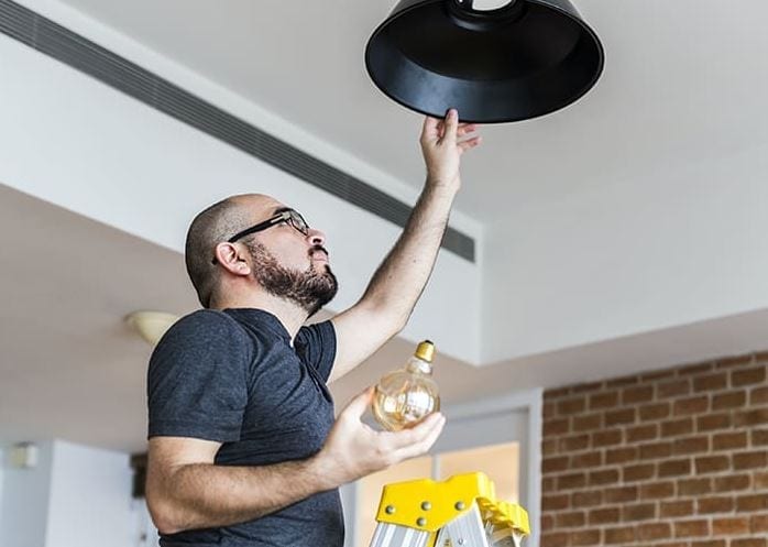 changing lightbulb no power